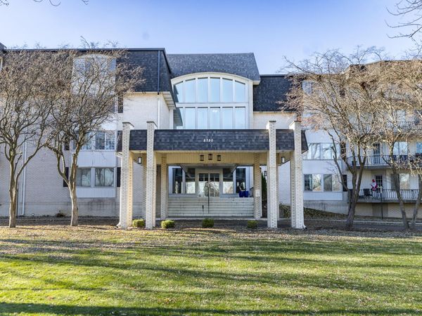 8750 Harrison Avenue, Unit 211, Munster, IN 46321