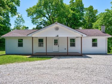 120 State Hwy 3447, McKee, KY 40447