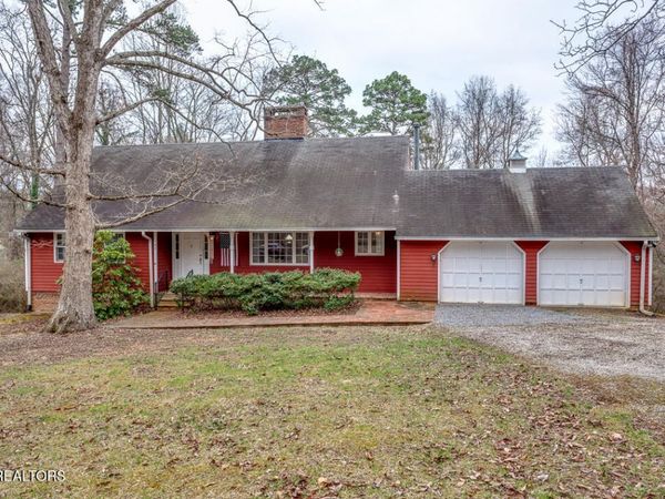 52 Deer Ridge Rd, Norris, TN 37828