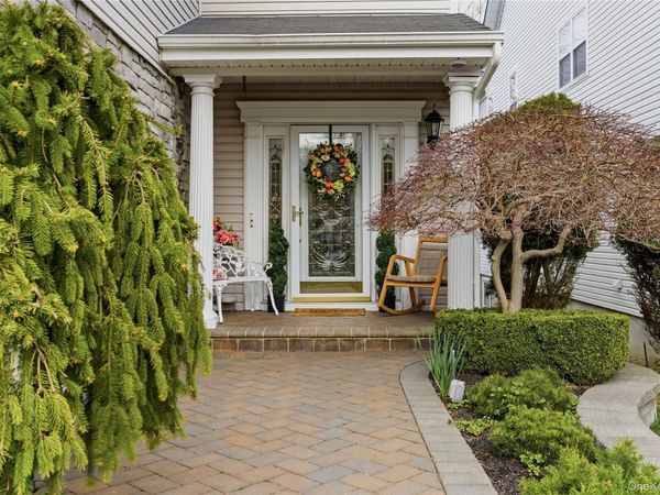 20 Kate Circle , Middle Island, NY 11953