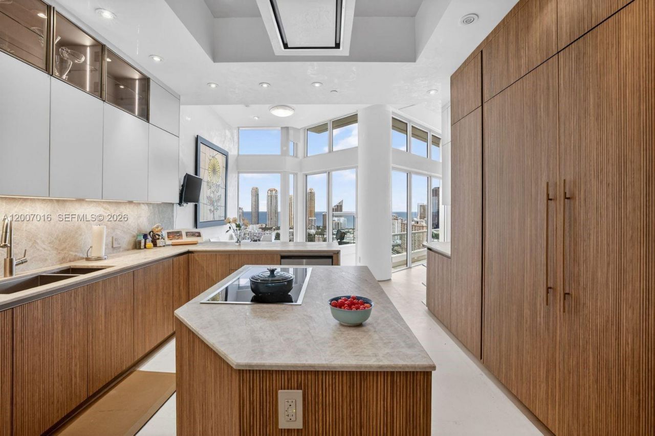 2600 Island Blvd, Unit PH-1, Aventura, FL 33160 Photo