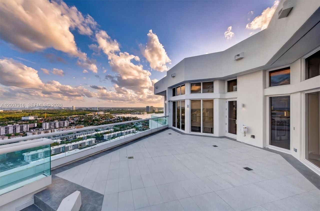 2600 Island Blvd, Unit PH-1, Aventura, FL 33160 Photo