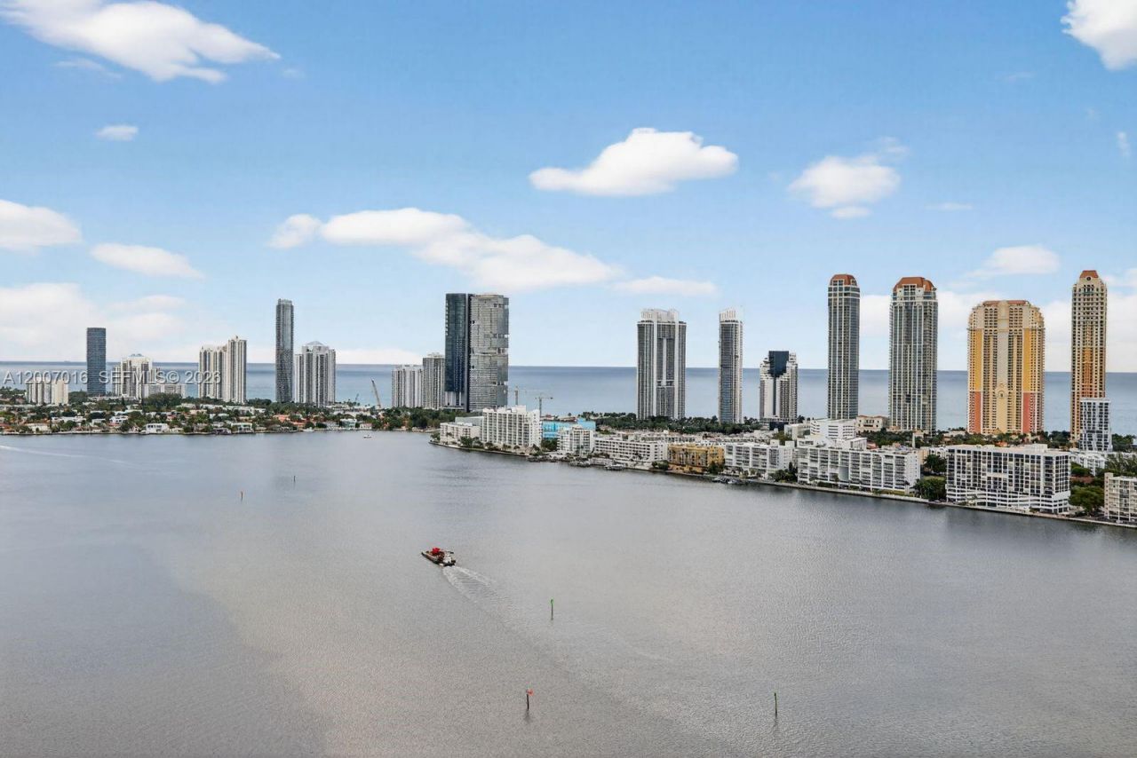 2600 Island Blvd, Unit PH-1, Aventura, FL 33160 Photo