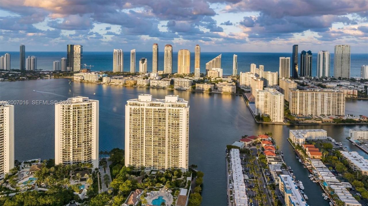 2600 Island Blvd , Unit PH-1, Aventura, FL 33160 Photo