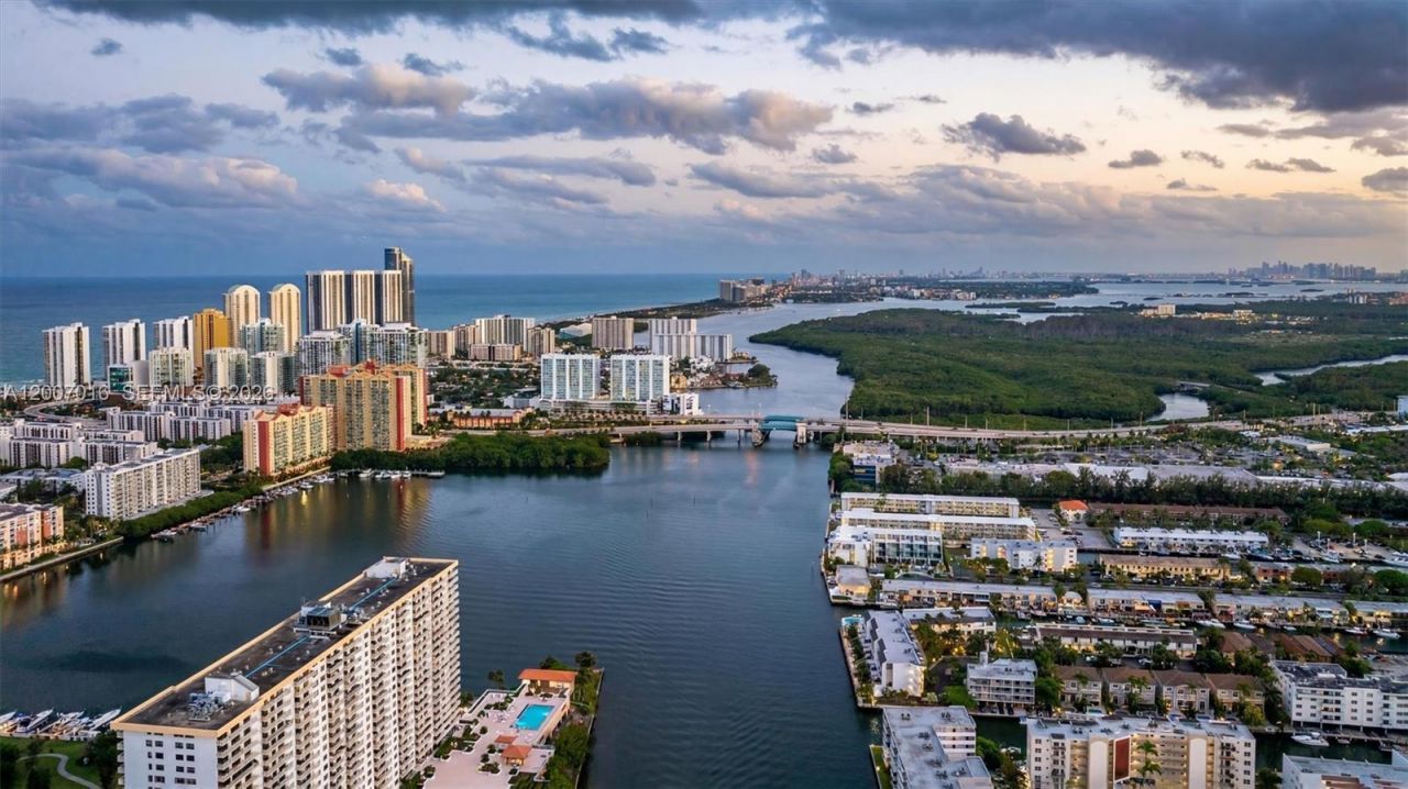2600 Island Blvd, Unit PH-1, Aventura, FL 33160 Photo