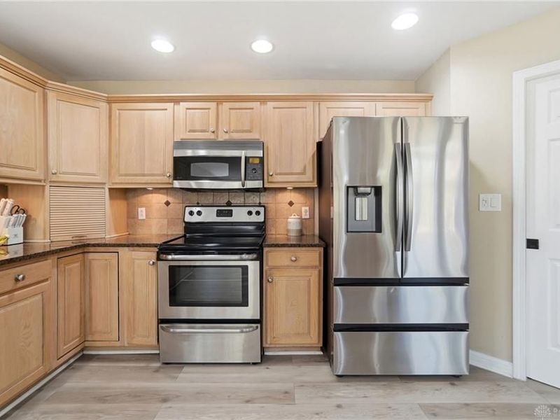 296 Timberleaf Drive, Beavercreek, OH 45430 Photo 16