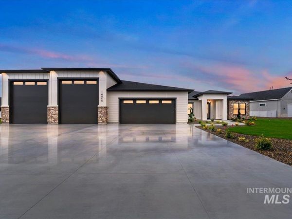 16845 Long Meadow Dr, Caldwell, ID 83607