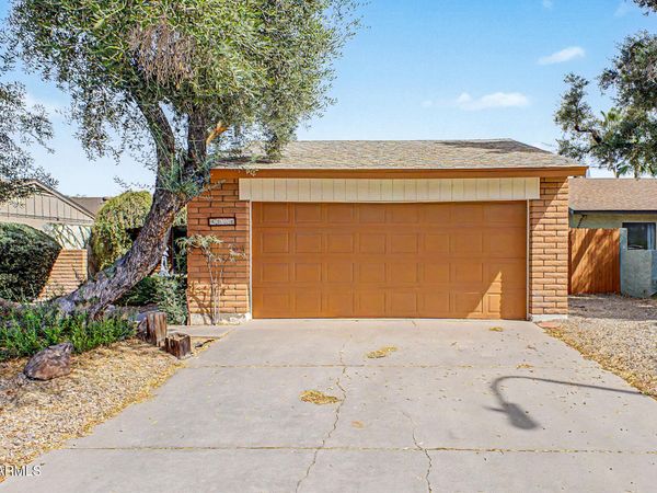 4034 W LOMA Lane, Phoenix, AZ 85051