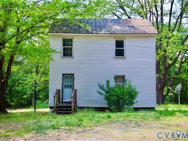 318 Monroe Street , Chase City, VA 23924