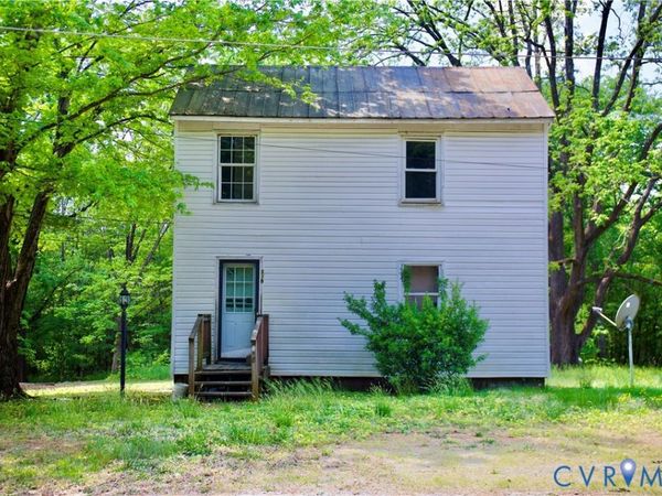 318 Monroe Street , Chase City, VA 23924