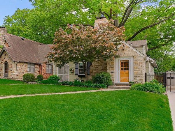 215 E 73rd Street, Kansas City, MO 64114
