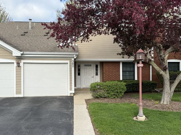 380 HEATHER Court , Unit B2, Schaumburg, IL 60193