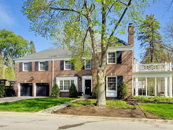 516 E Fairview Street, Arlington Heights, IL 60005