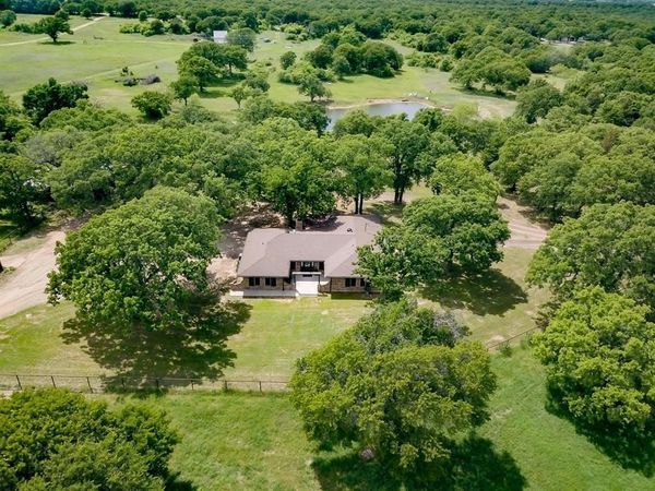 151 Private Road 1989 , Chico, TX 76431