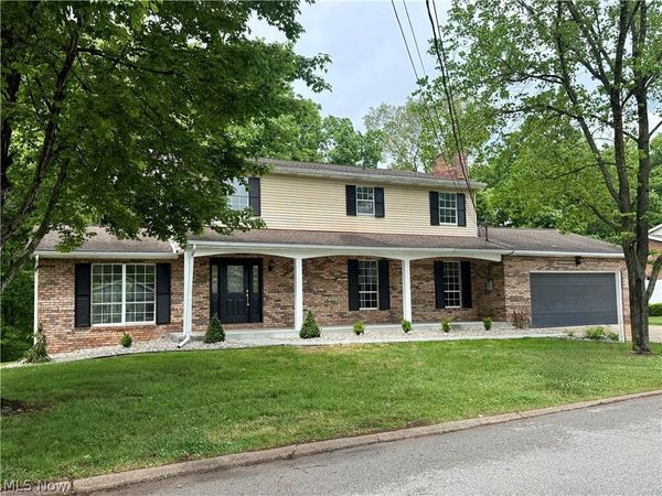 106 Wedgewood Drive, Parkersburg, WV 26104