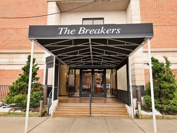 230 W Broadway , Unit 307, Long Beach, NY 11561