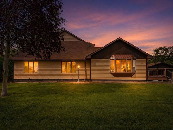 10370 Joliet Street , St. John, IN 46373