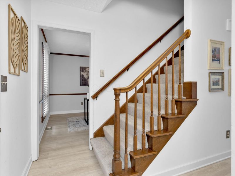 7647 Smoketree Court, Columbus, OH 43235 Photo 4
