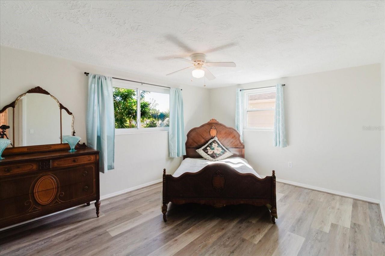 3338 Hoover Drive, Holiday, FL 34691 Photo