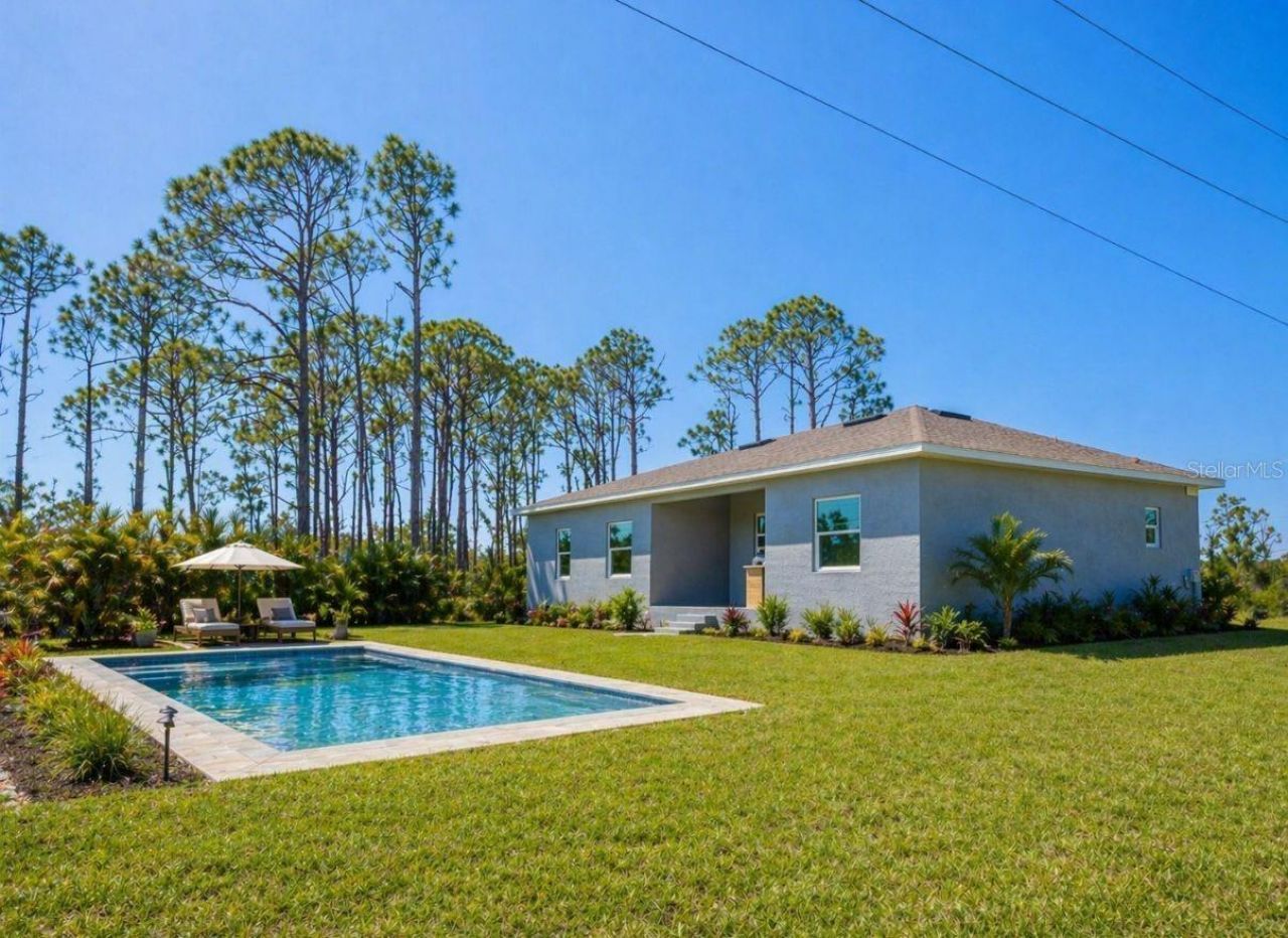 9443 Hallendale Drive, Port Charlotte, FL 33981 Photo