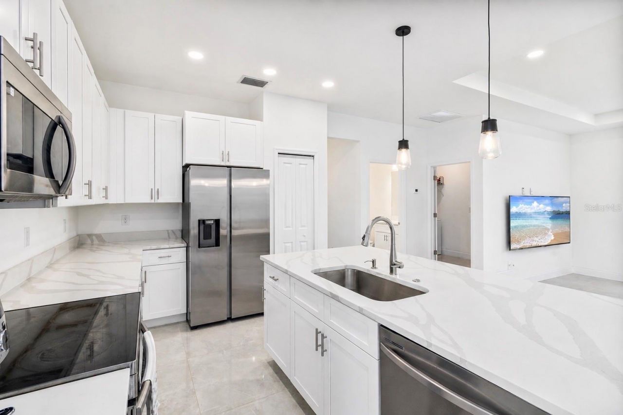 15473 Lakeland Circle, Port Charlotte, FL 33981 Photo