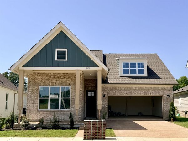 10283 LOUANNE DR, Collierville, TN 38017