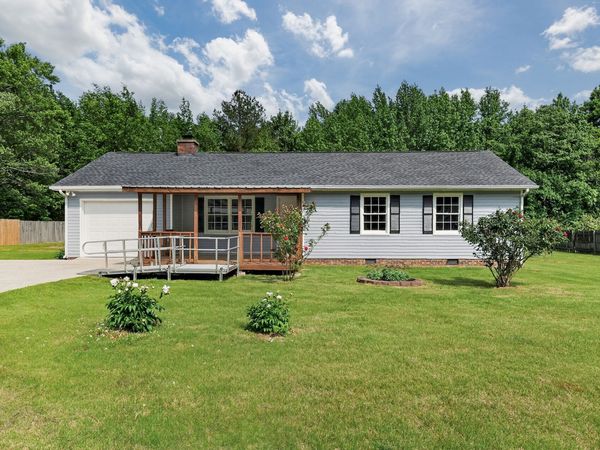 16 Hattie Dr, Fayetteville, TN 37334