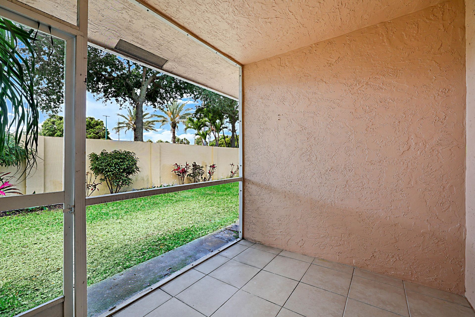 320 NE 42nd Street, Boca Raton, FL 33431 Photo