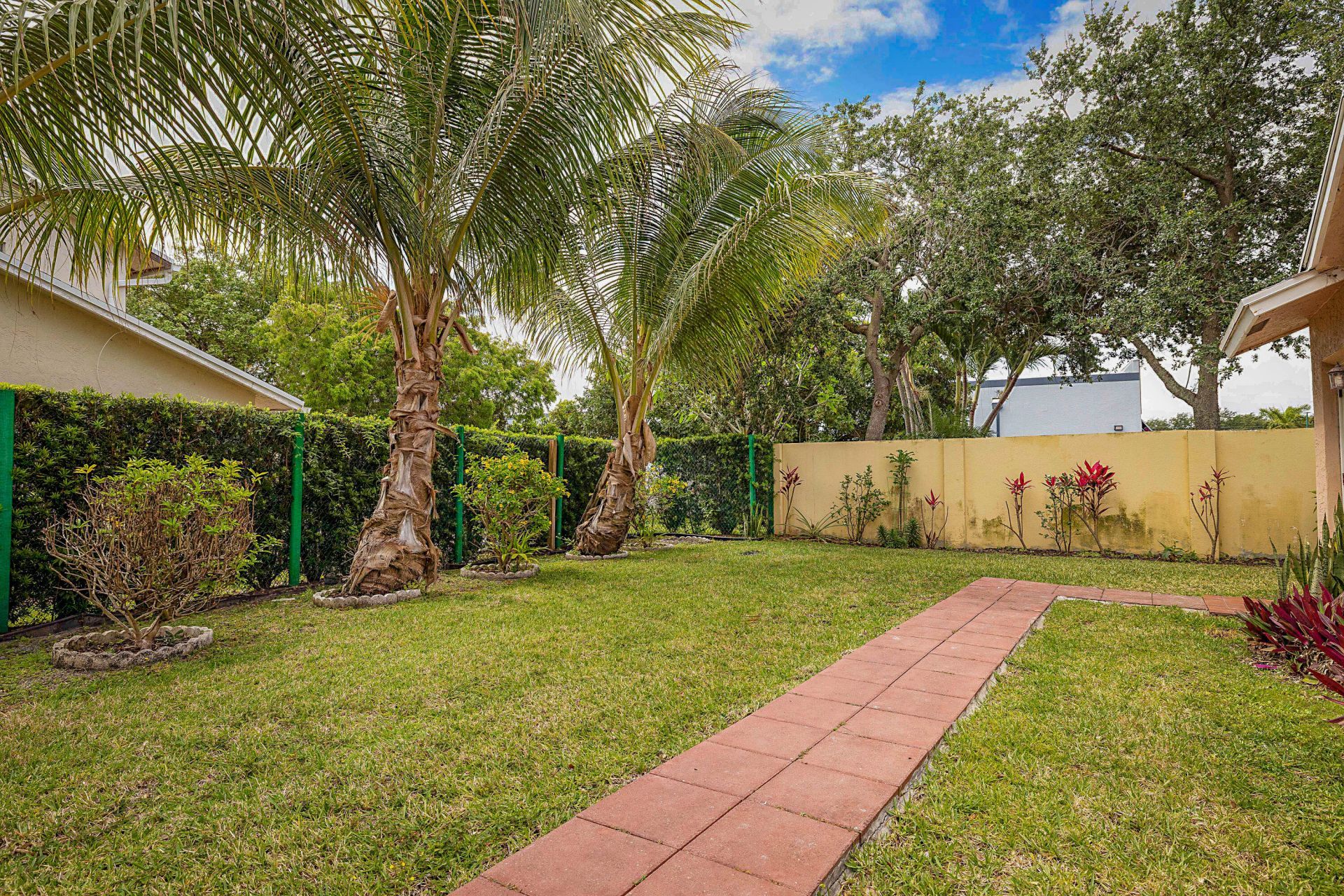 320 NE 42nd Street, Boca Raton, FL 33431 Photo