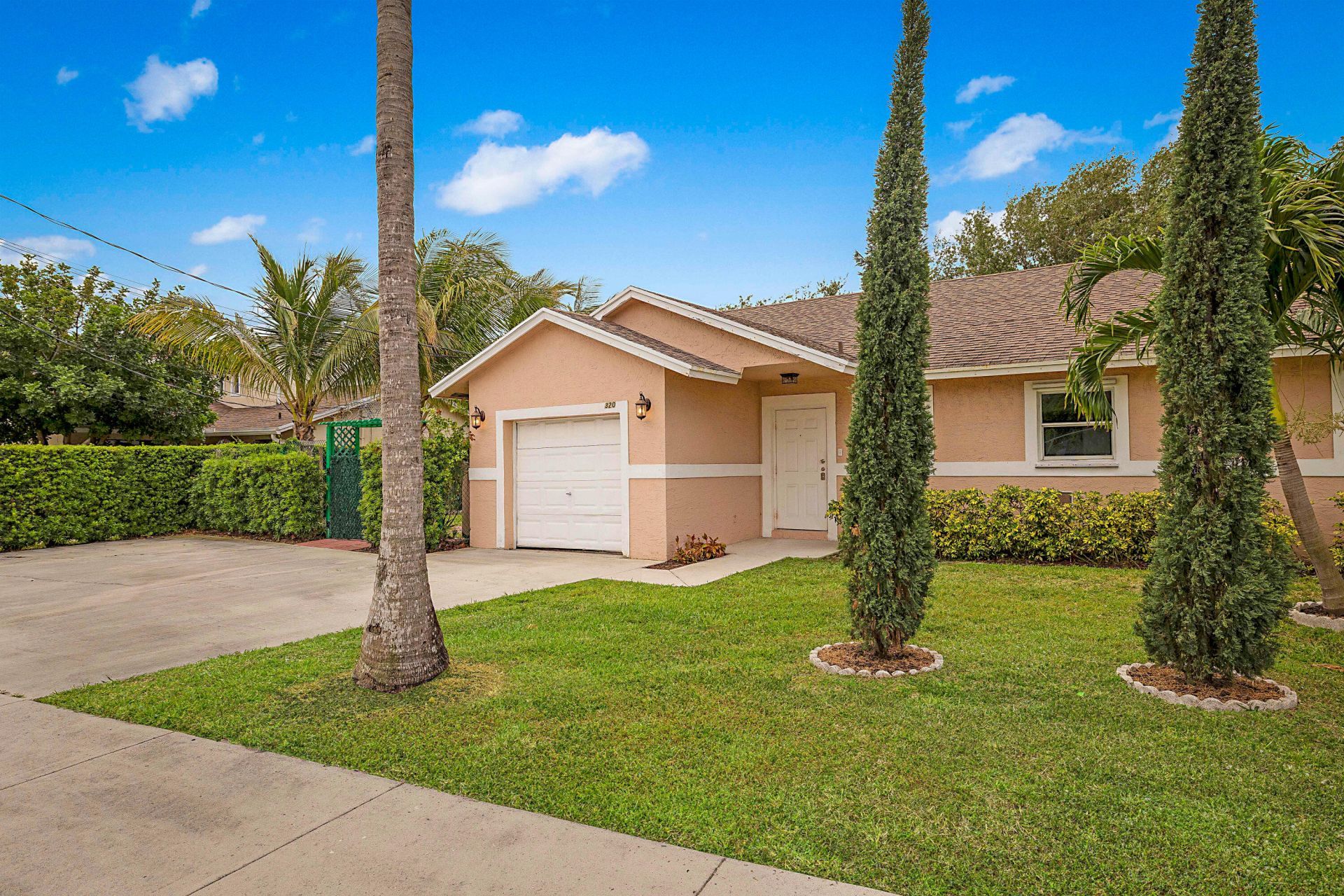 320 NE 42nd Street, Boca Raton, FL 33431 Photo