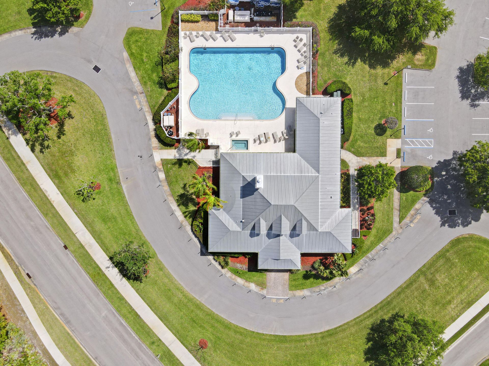692 NE Turtleback Trail, Port Saint Lucie, FL 34983 Photo