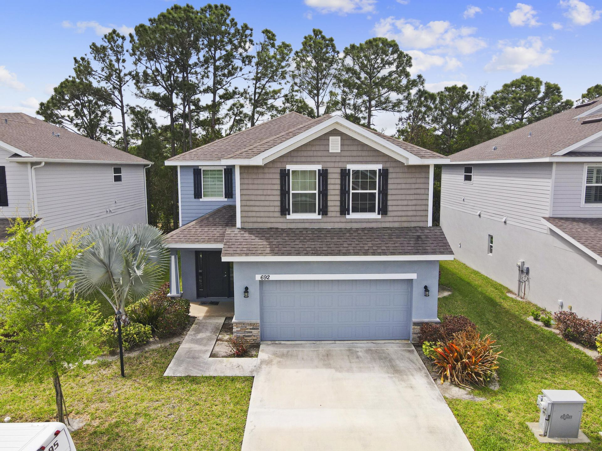 692 NE Turtleback Trail, Port Saint Lucie, FL 34983 Photo