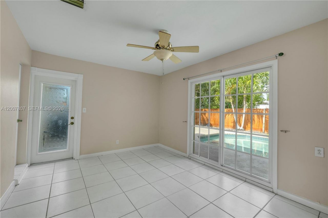 4051 NE 17th Ter, Pompano Beach, FL 33064 Photo