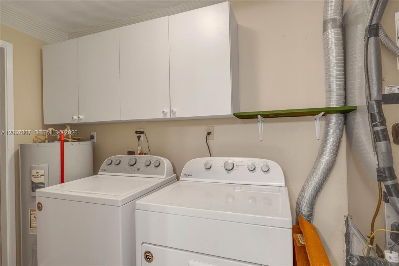 4051 NE 17th Ter, Pompano Beach, FL 33064 Photo