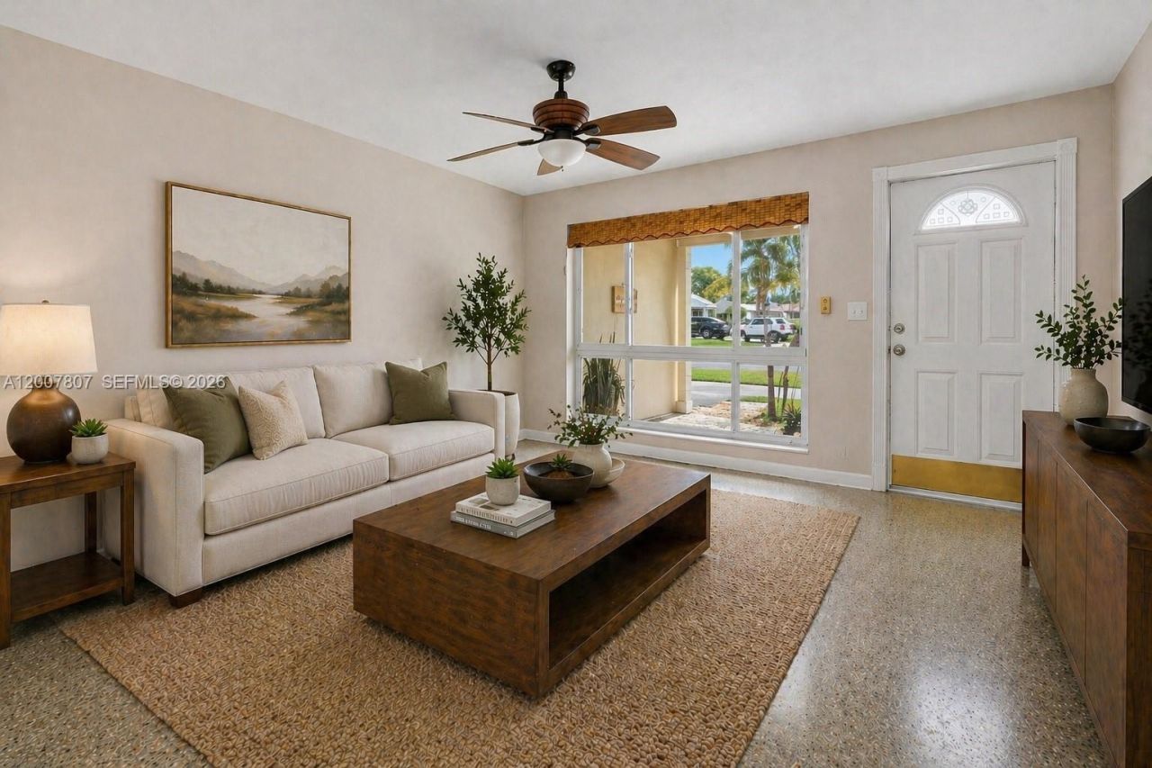 4051 NE 17th Ter, Pompano Beach, FL 33064 Photo