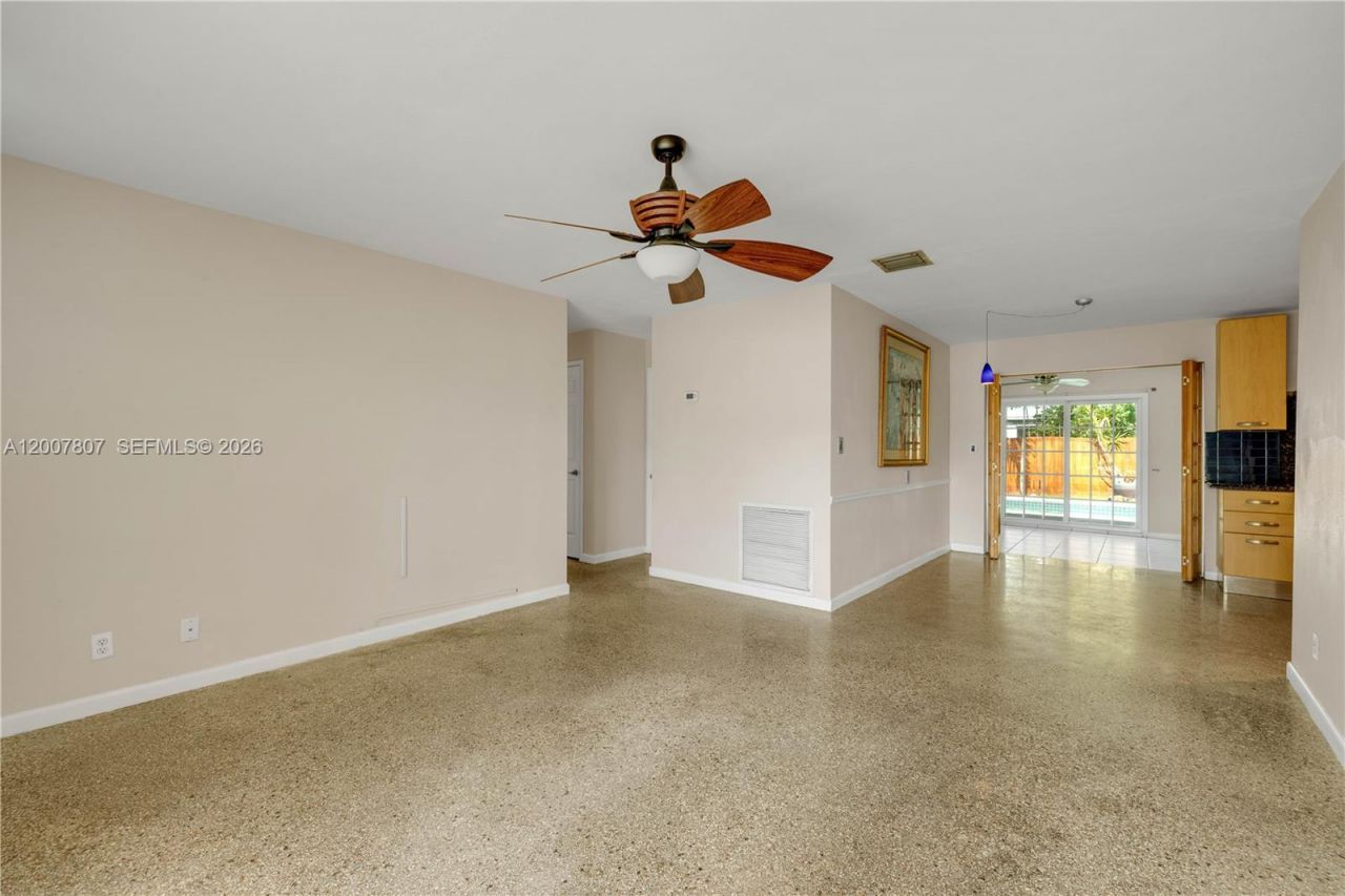 4051 NE 17th Ter, Pompano Beach, FL 33064 Photo