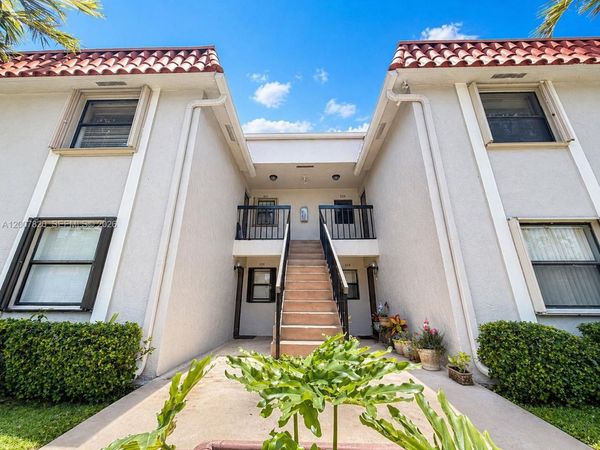 9730 Hammocks Blvd , Unit 201-28, Miami, FL 33196