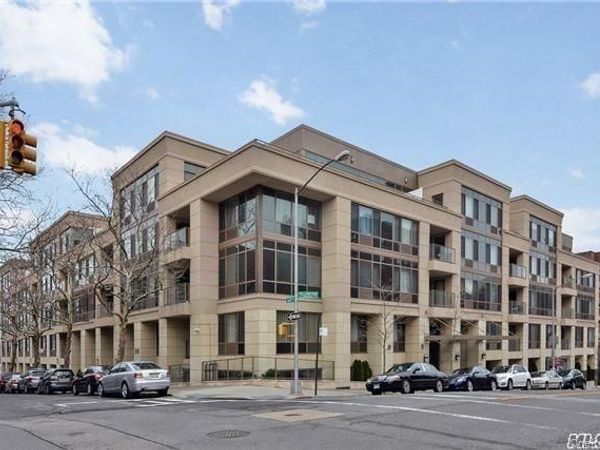 64-05 Yellowstone Boulevard , Unit 209, Forest Hills, NY 11375