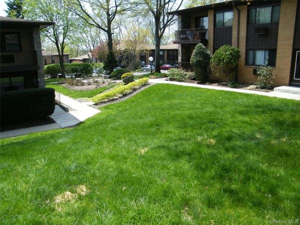 6 W Lawrence Park Drive, Unit 2, Piermont, NY 10968