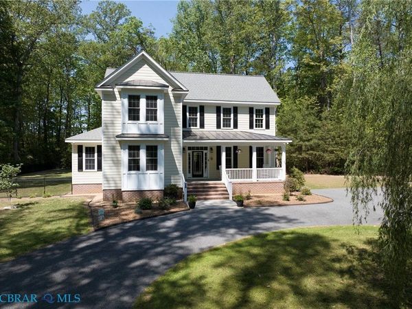 7563 S Shore Drive, Gloucester, VA 23061