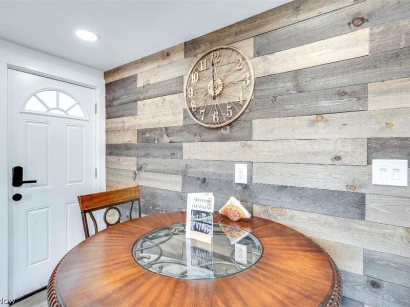 4924 Pearl Road, Cleveland, OH 44109 Photo 3