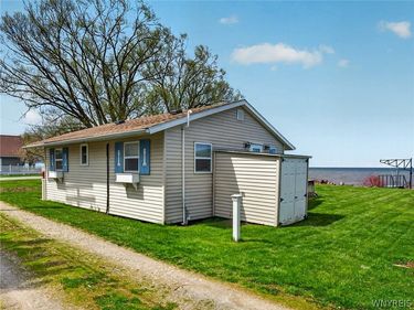 12571 Green Lane , Lyndonville, NY 14098