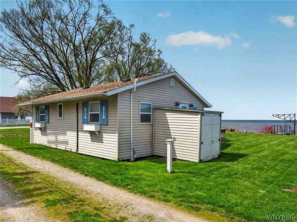 12571 Green Lane , Lyndonville, NY 14098