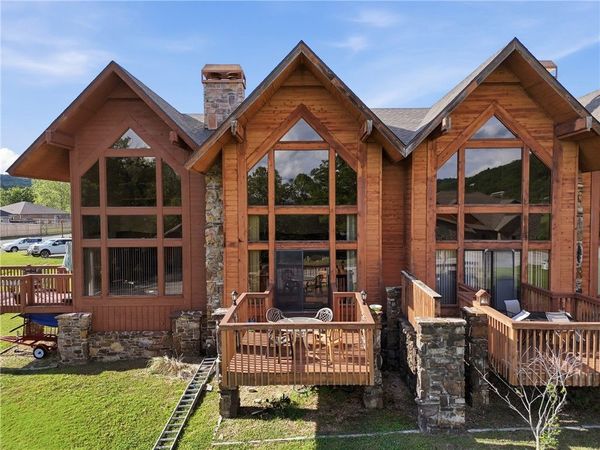 1 Landing Drive , Unit 28, Holiday Island, AR 72631