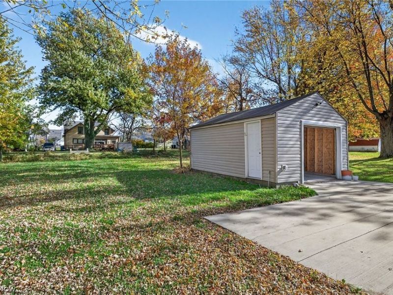 612 Thayer Avenue, Ashtabula, OH 44004 Photo 18