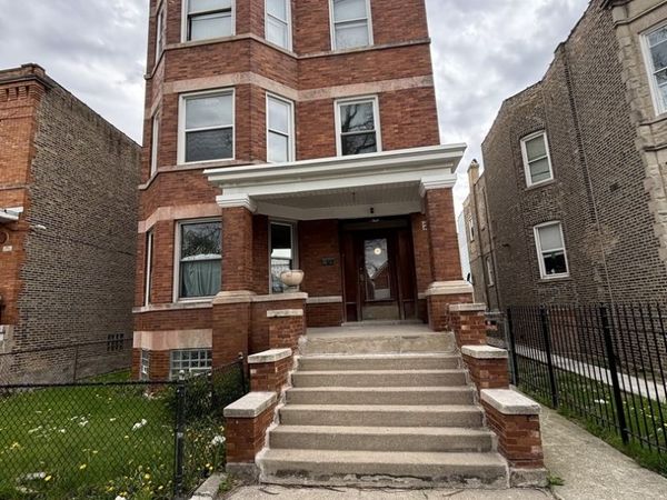 Unit 3, Chicago, IL 60651