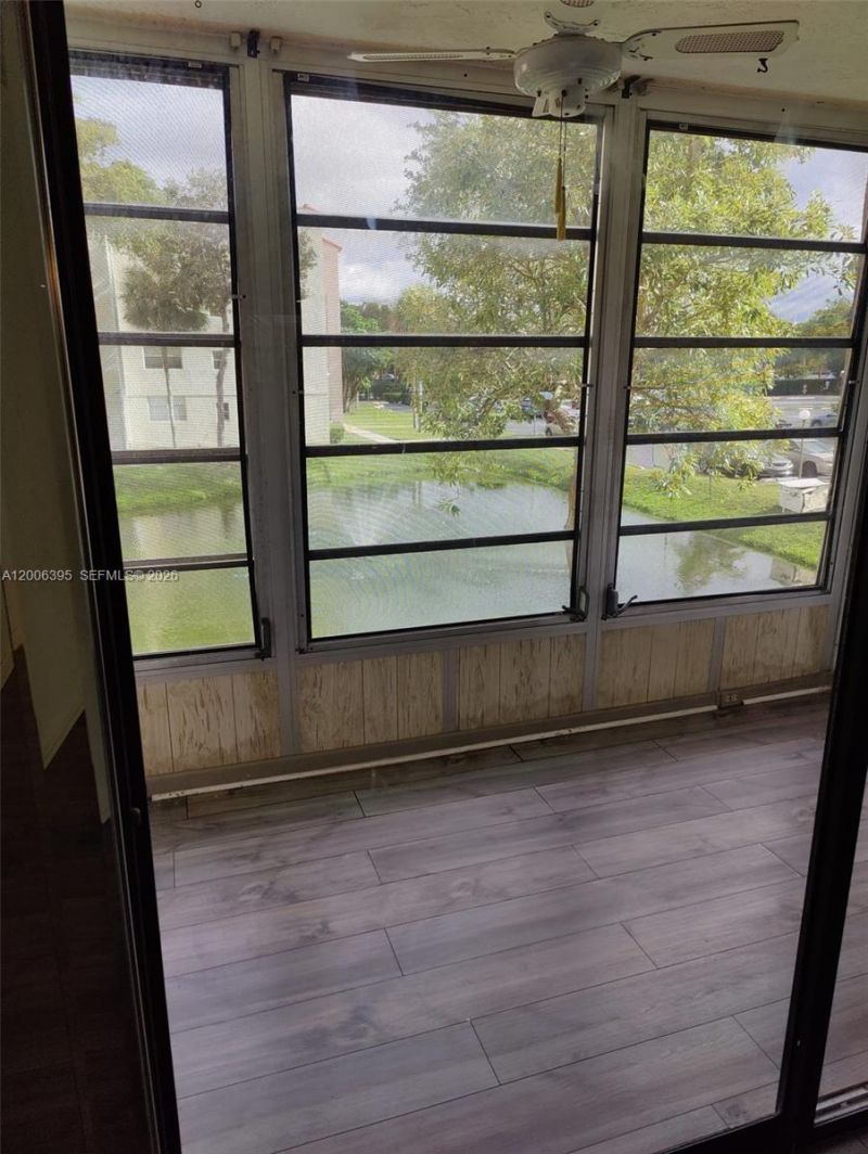 1810 N Lauderdale Ave , Unit 2204, North Lauderdale, FL 33068 Photo