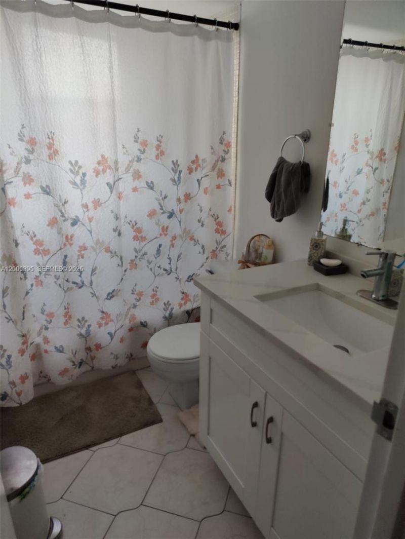 1810 N Lauderdale Ave , Unit 2204, North Lauderdale, FL 33068 Photo