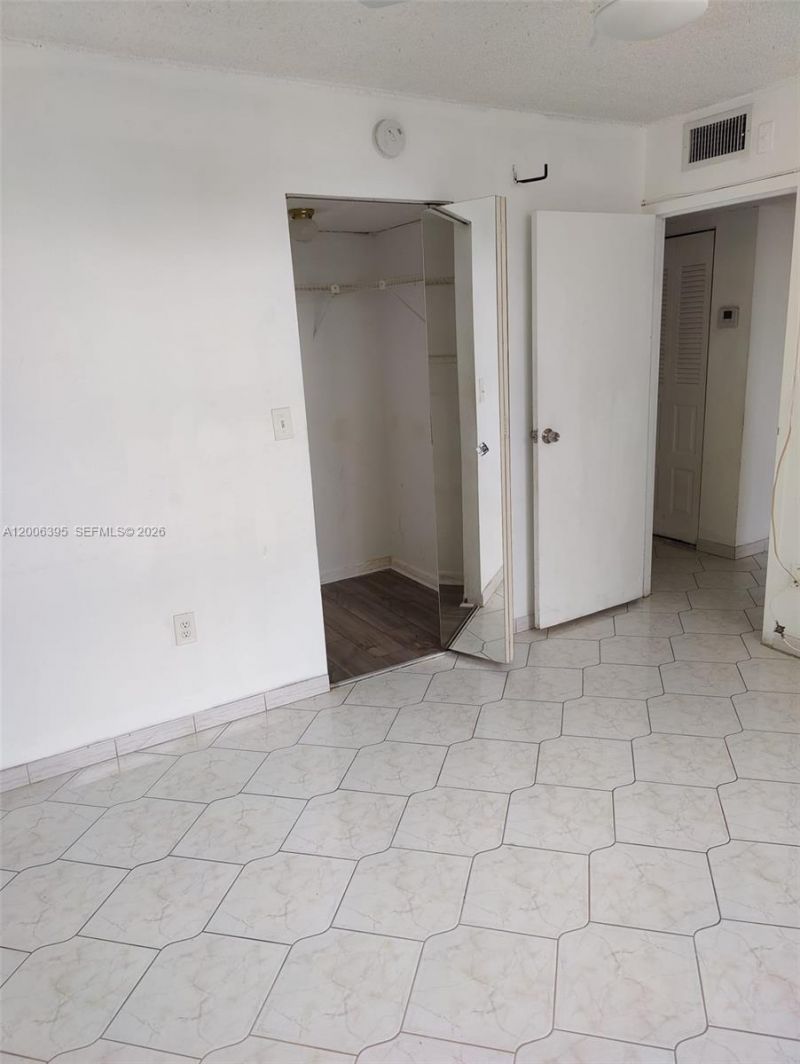 1810 N Lauderdale Ave , Unit 2204, North Lauderdale, FL 33068 Photo