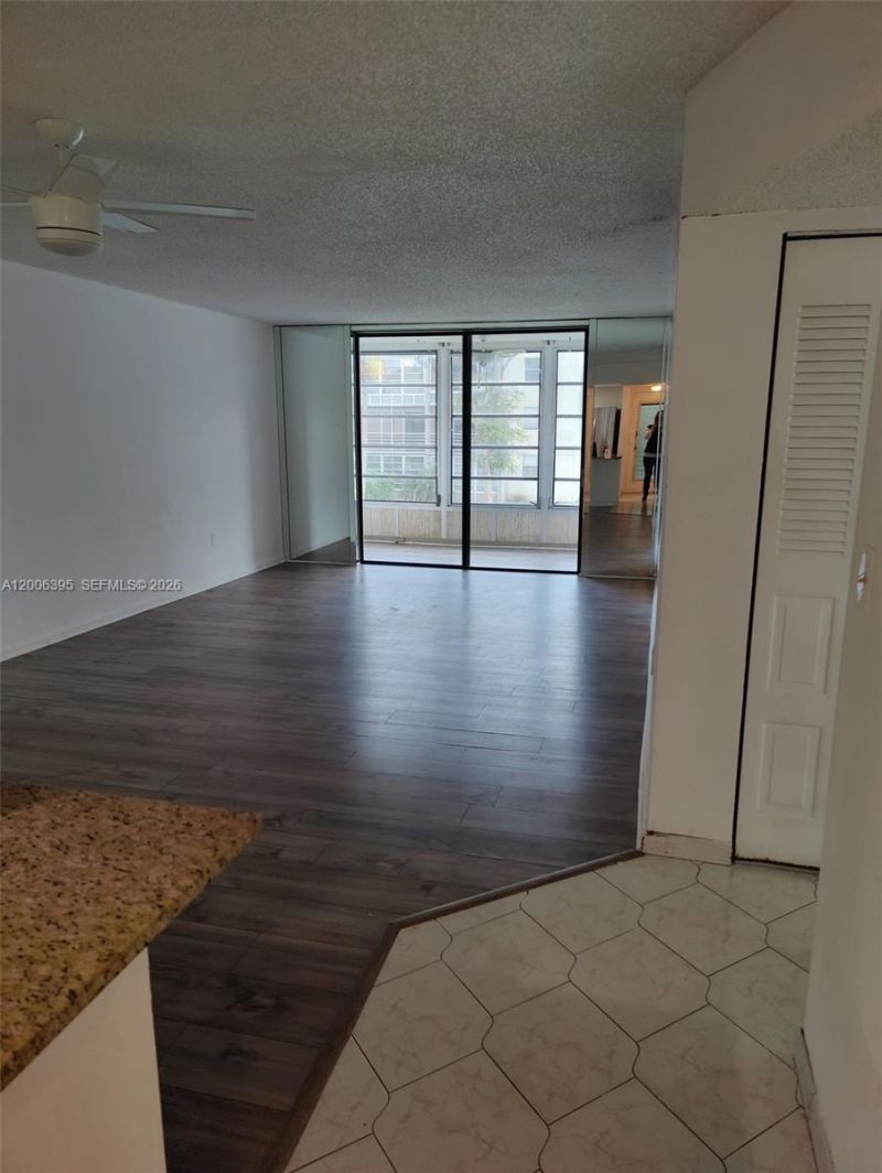 1810 N Lauderdale Ave , Unit 2204, North Lauderdale, FL 33068 Photo